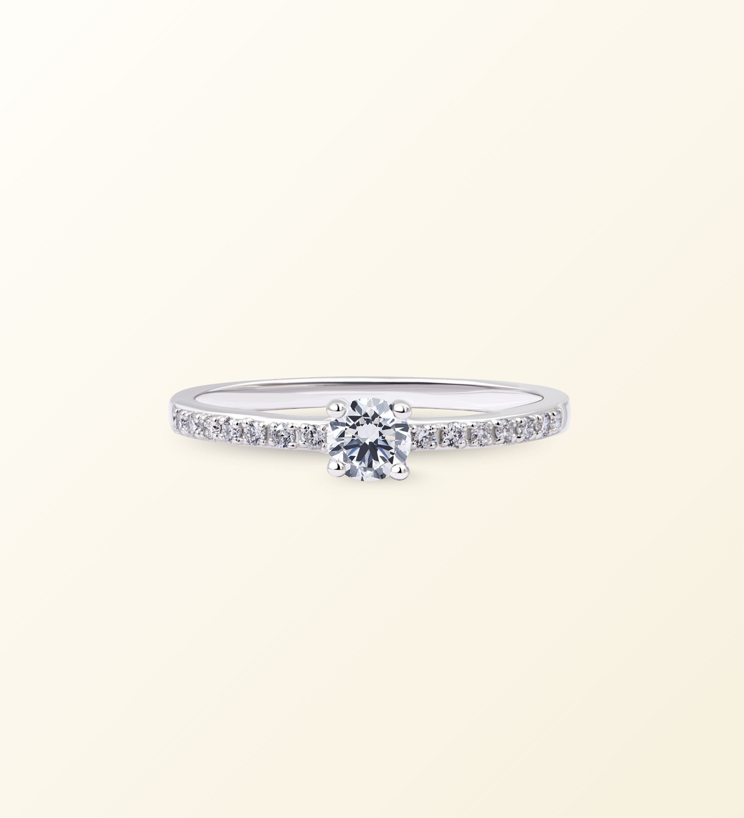 Bague Solo – Solitaire accompagné