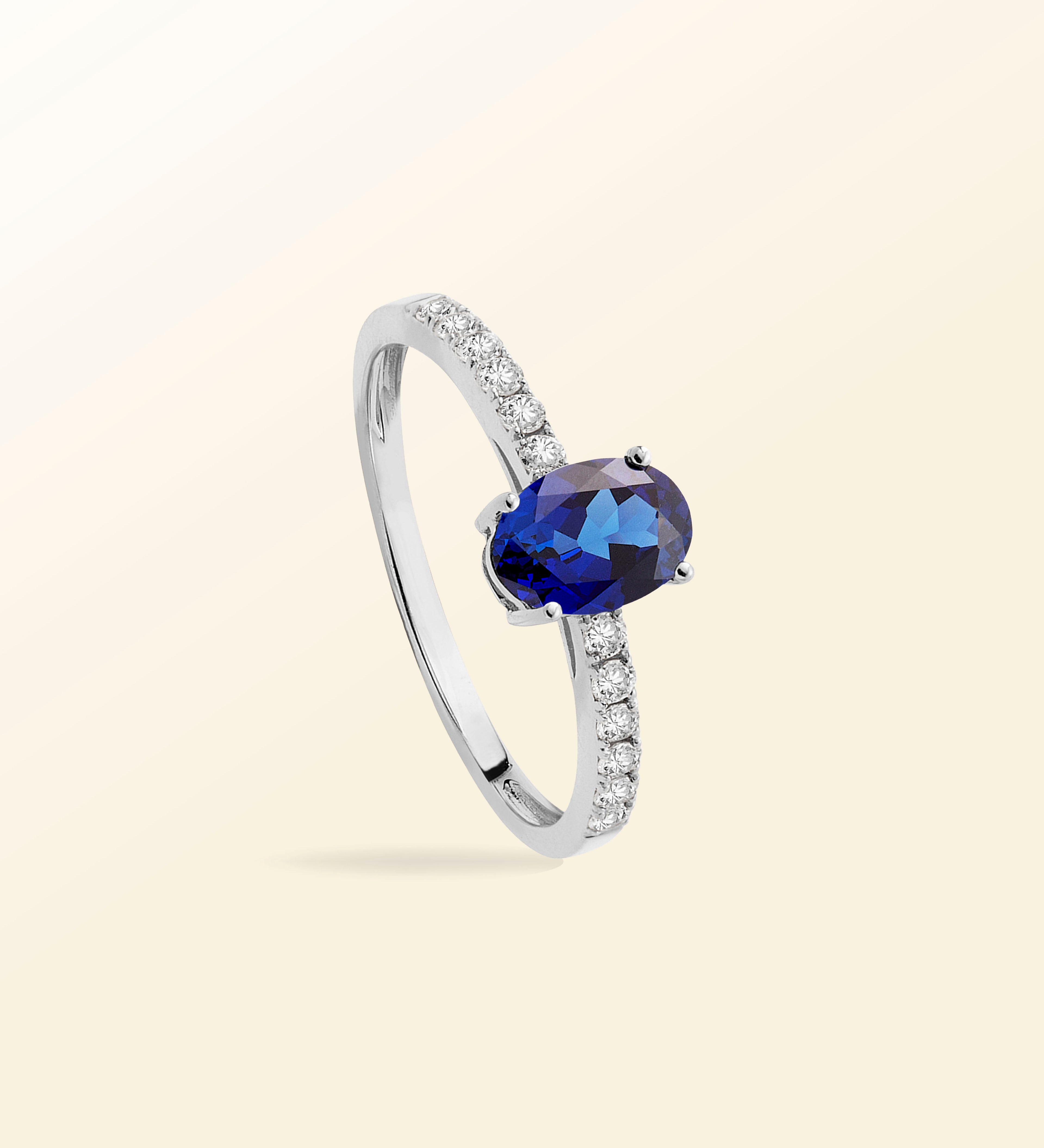 Bague Olivia – Saphir Solitaire accompagné