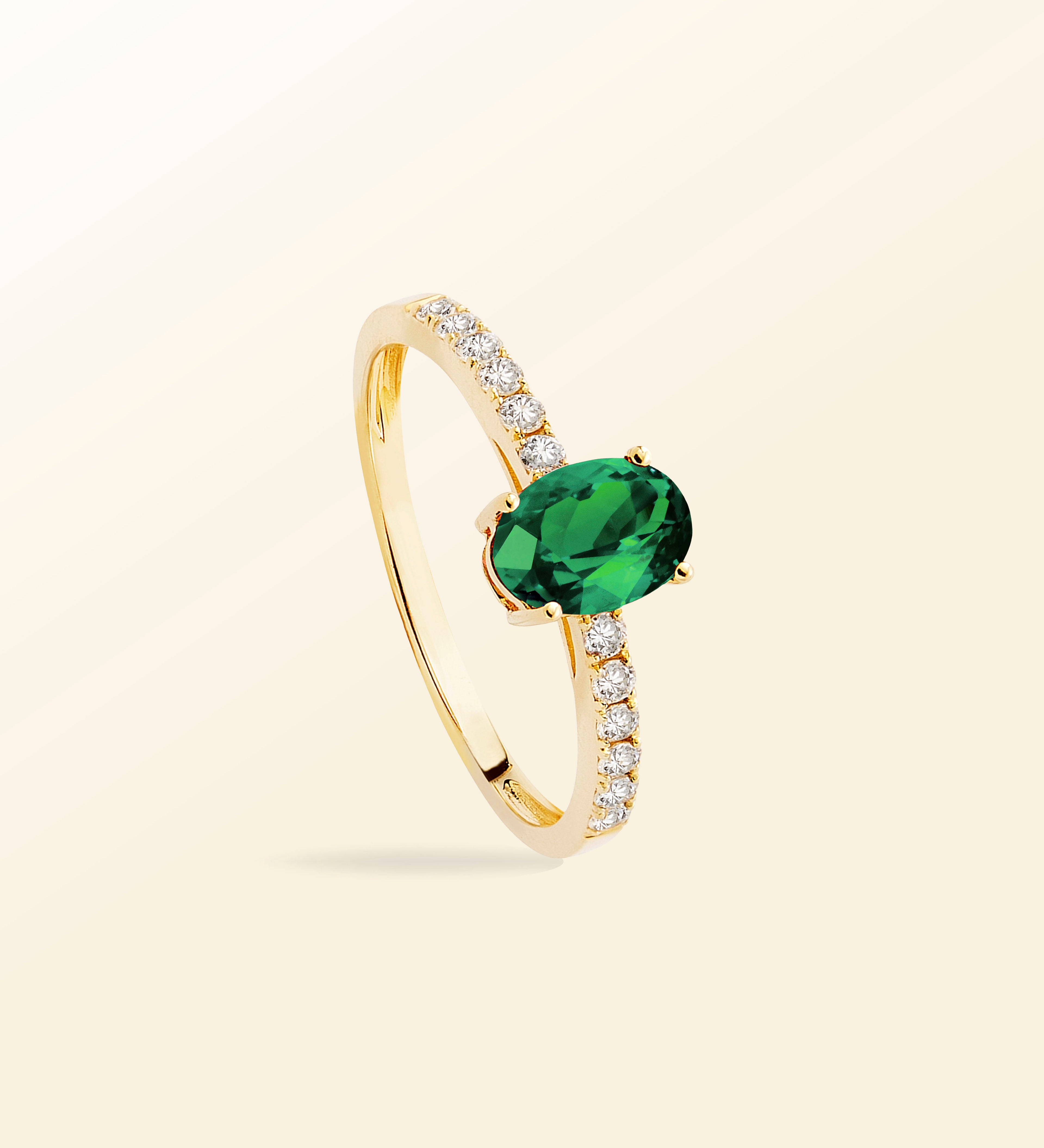 Bague Olivia – Émeraude Solitaire accompagné